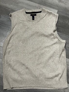 Club Room Men’s Oatmeal V-Neck Sweater Vest